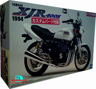 Yamaha XJR400S With Custom Parts